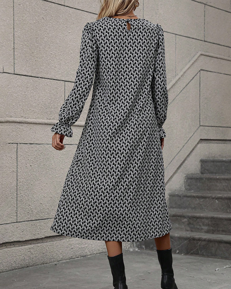 Jurk met print op een ronde halslijn in de kleur Zwart voor dames in stijl ideaal voor de herfst.
