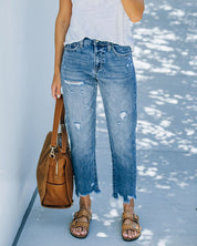 Korte rechte jeans met scheuren in de pijpen in de kleur Blauw voor dames in stijl ideaal voor de lente.