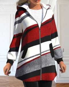 Mantel met capuchon en ritssluiting in de kleur Rood voor dames in stijl ideaal voor de herfst.