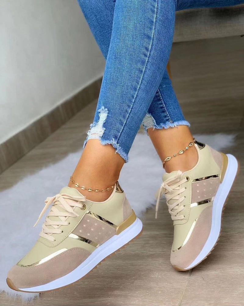 Sneakers met blokkleur in de kleur Goud voor dames in stijl geschikt voor alle seizoenen.