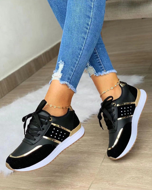 Sneakers met blokkleur in de kleur Zwart voor dames in stijl geschikt voor alle seizoenen.